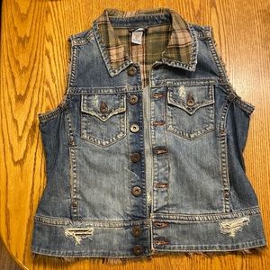 Silver jeans brand ripped jean jacket